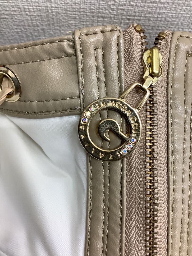 新品タグ付　伊太利屋 8.8万　イタリヤ コート ジャケット　M ホワイト