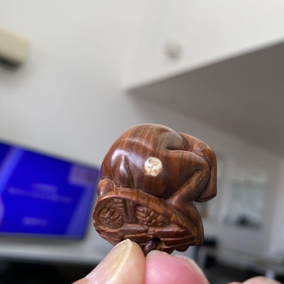 【「亀乗り猿」の根付】木彫 木彫り 置物 古玩 工芸品 骨董品