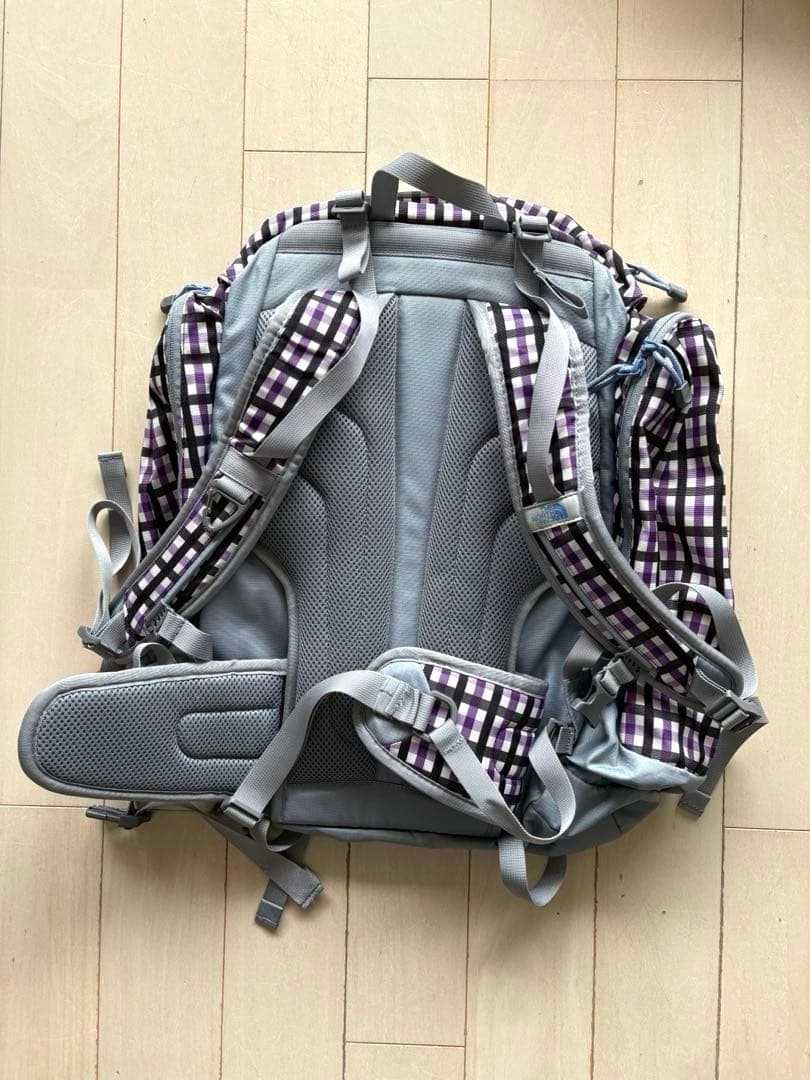 ザノースフェイスSUNNY CAMPER 40リュック 紫と白のチェック柄