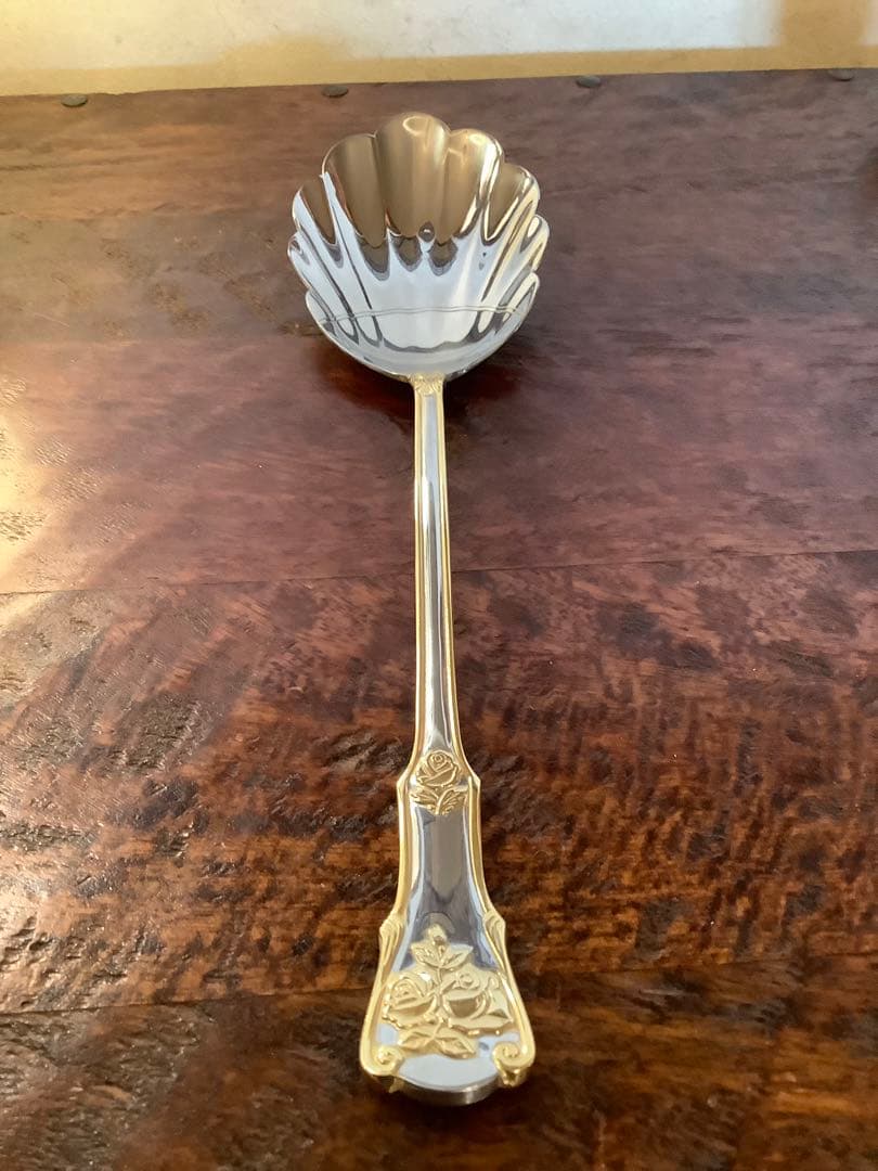   Old Country Roseサービングカトラリー