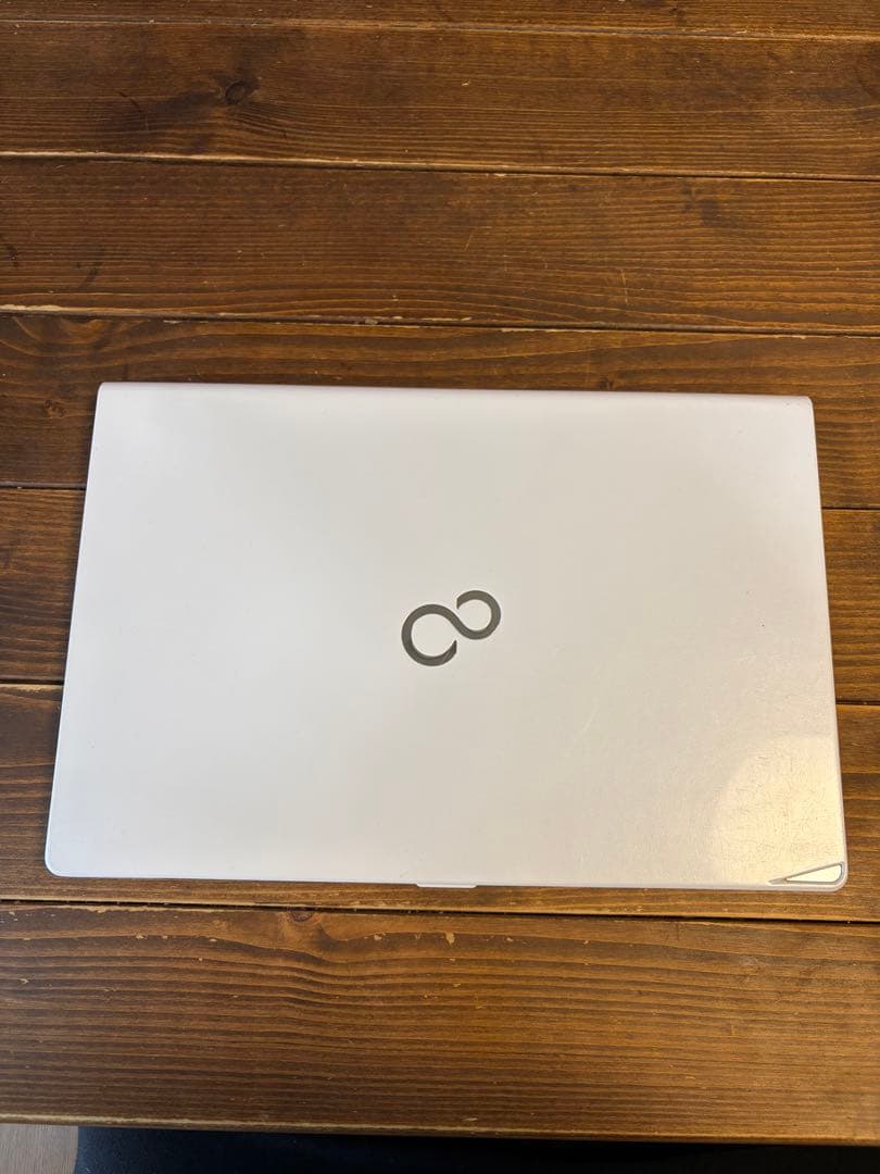 富士通　LIFEBOOK SH90/P