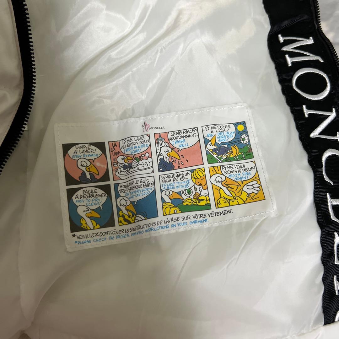 MONCLER ホワイト ダウンジャケット