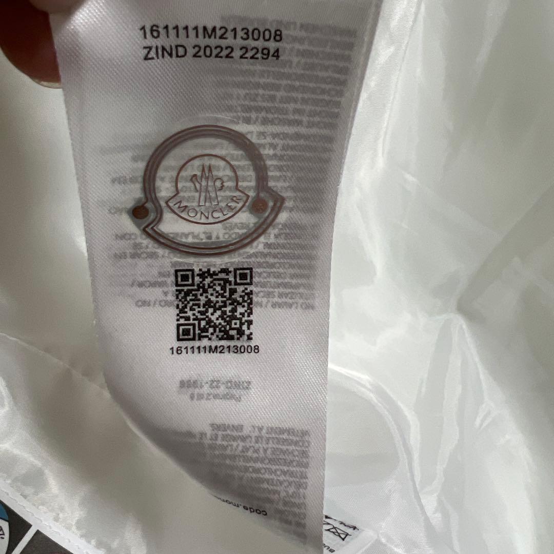 MONCLER ホワイト ダウンジャケット