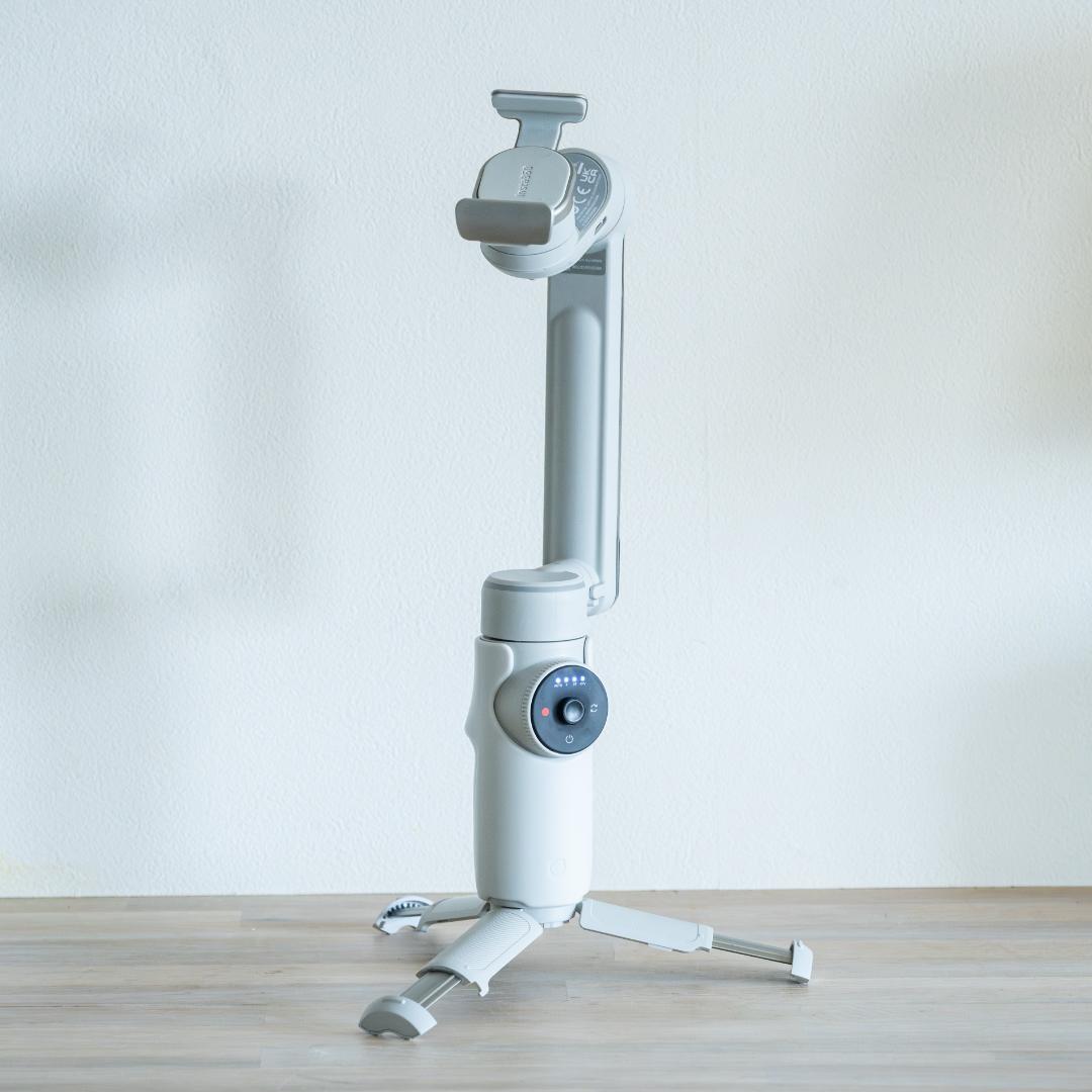 Insta360 Flow Pro スタビライザー　スマホジンバル