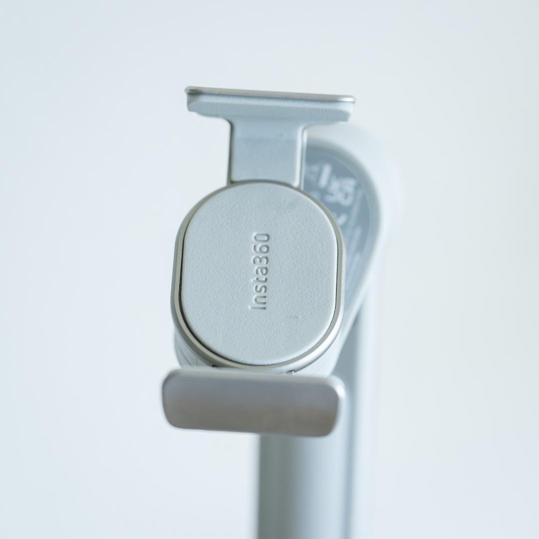 Insta360 Flow Pro スタビライザー　スマホジンバル