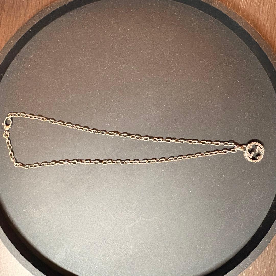 GUCCI ロゴチャーム ネックレス