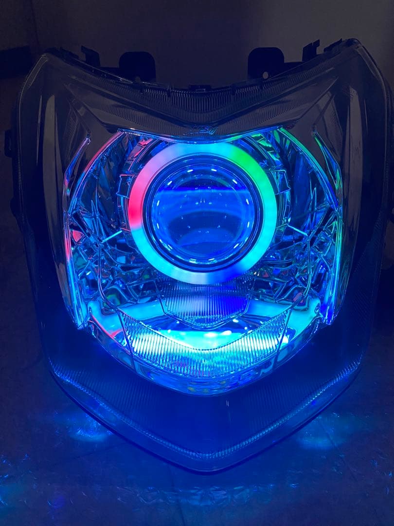 最新型 シグナスX 4型 デビルアイ プロジェクターヘッドライト レインボー