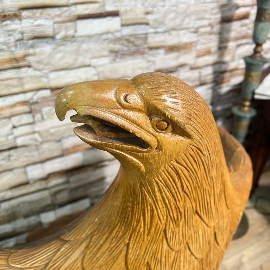 ꧁ヴィンテージ家具꧂ワシと少年の木彫りアームチェア 無垢 アンティーク 椅子