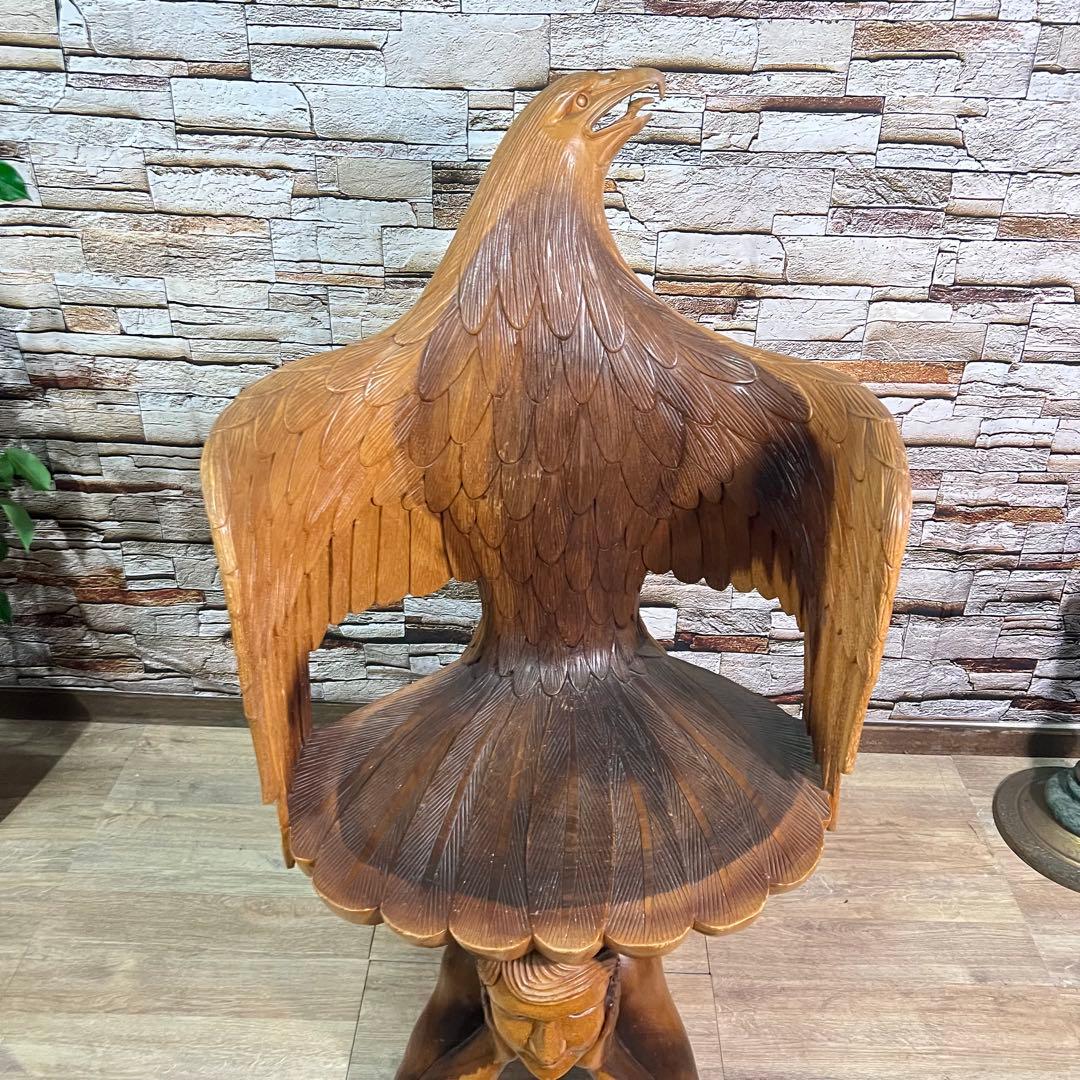 ꧁ヴィンテージ家具꧂ワシと少年の木彫りアームチェア 無垢 アンティーク 椅子