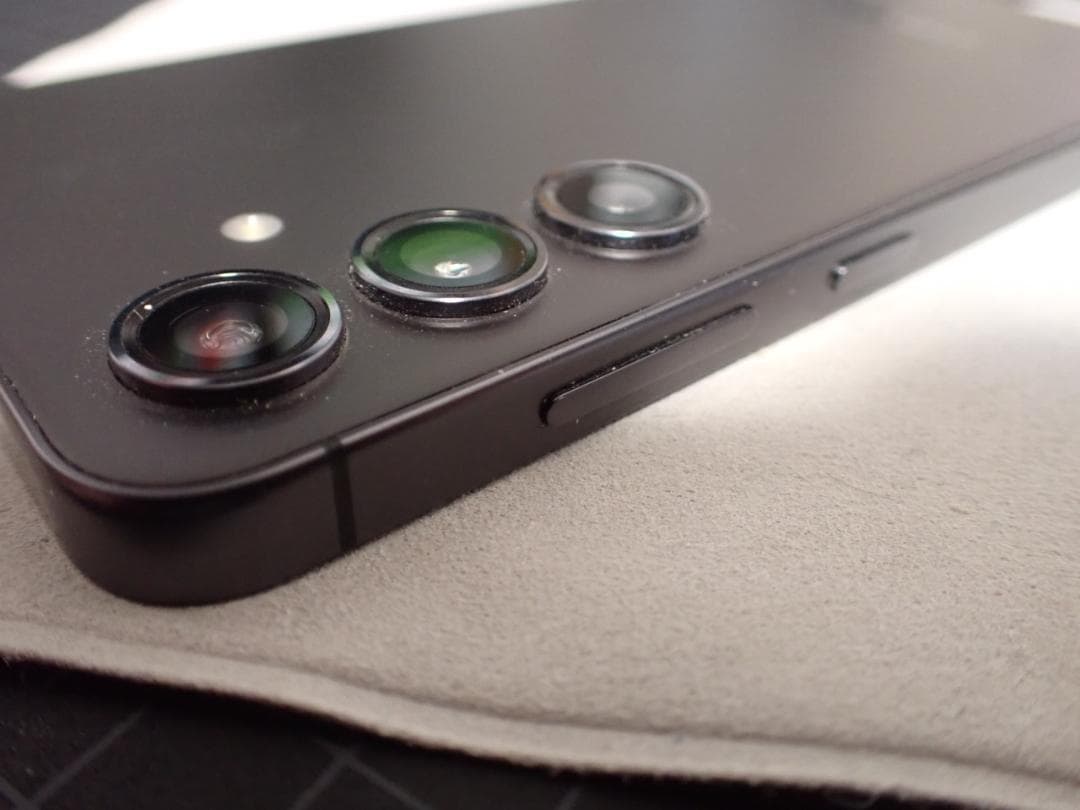 Samsung Galaxy S24 本体 + ケース