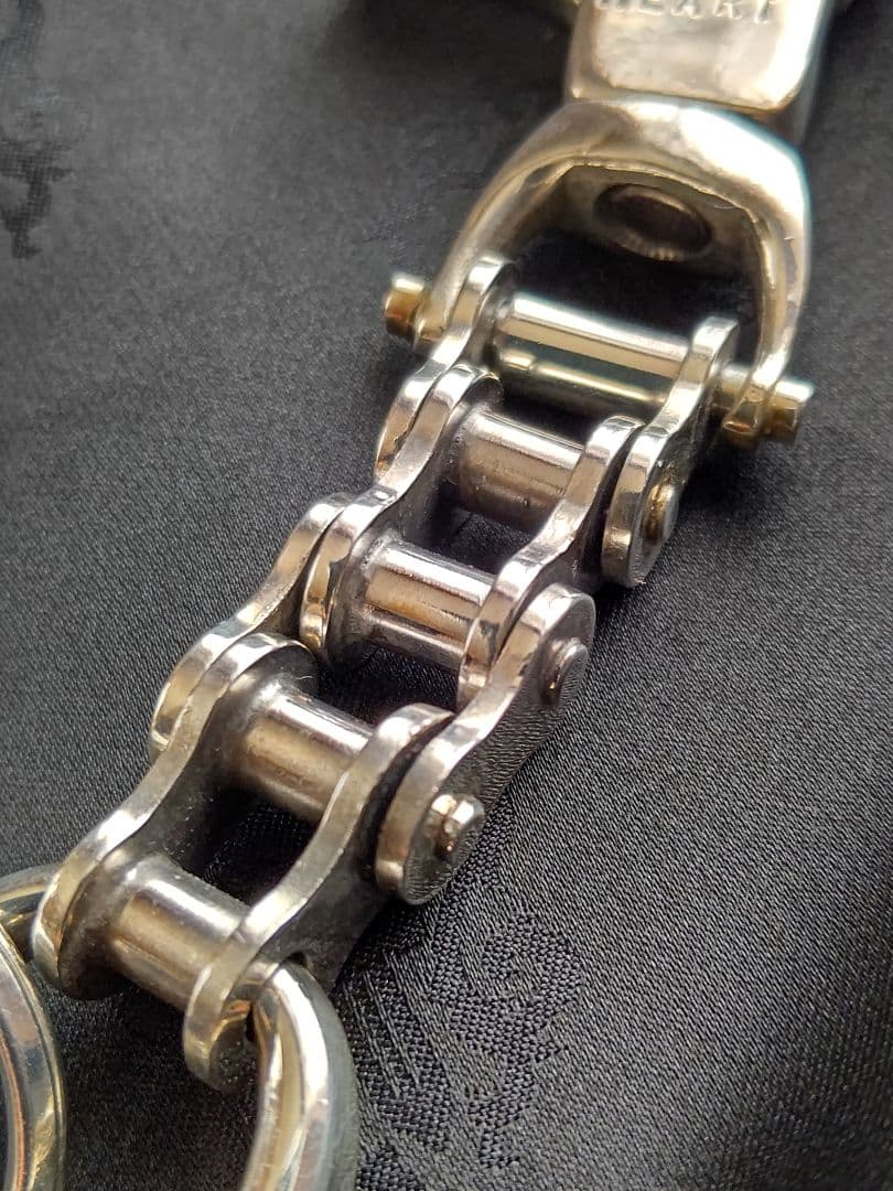 IRON HEART　アイアンハート　シルバーキーホルダー