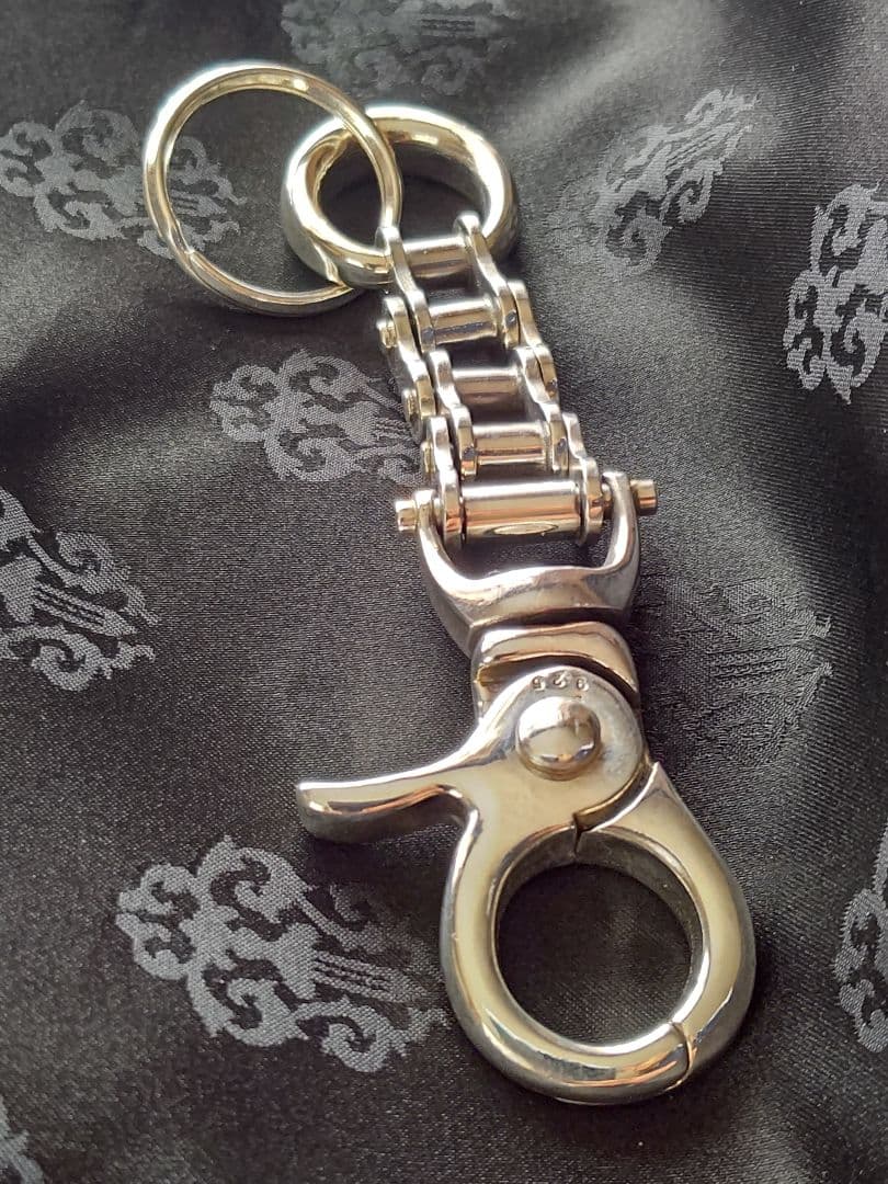 IRON HEART　アイアンハート　シルバーキーホルダー