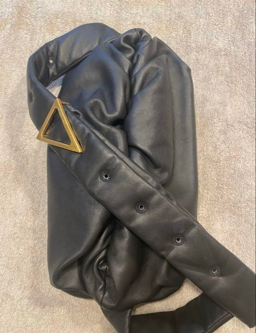 専用！ボッテガヴェネタ　ザ　ボディバッグ　ポーチ　レザー