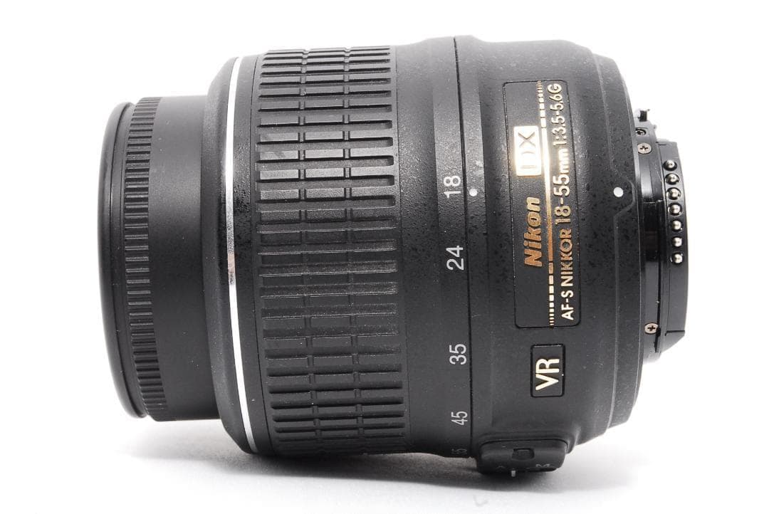 みさき✨美品 Wi-Fi搭載機 箱付き✨ Nikon D5500ダブル