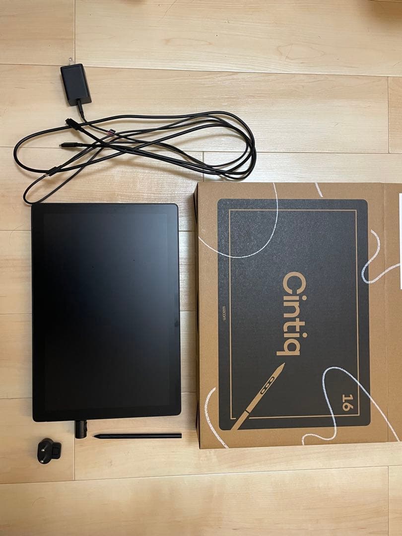 Wacom Cintiq 16 デジタルペンタブレット 本体
