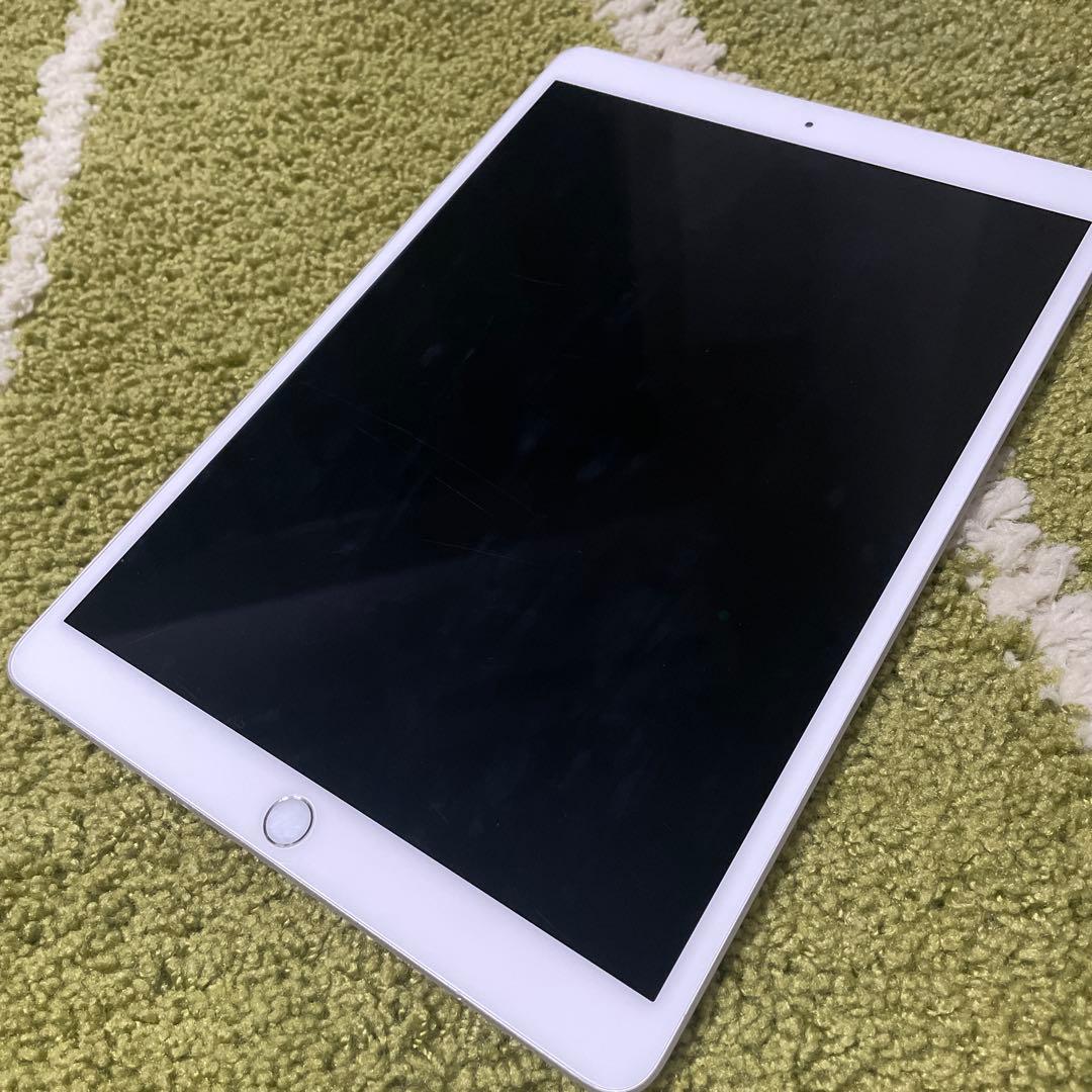 Apple iPad air3シルバー 本体