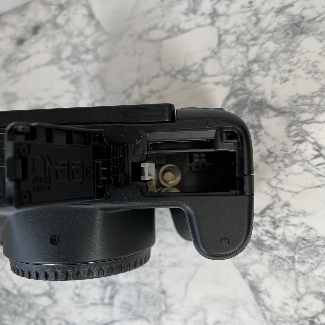 初心者おすすめ Canon EOS Kiss X10 純正ダブルレンズ おまけ付