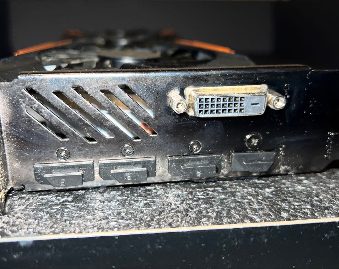 グラフィックボード・グラボ・ビデオカード GTX1070(GV-N1070G1 GAMING-8GD)PCIExp 8GB