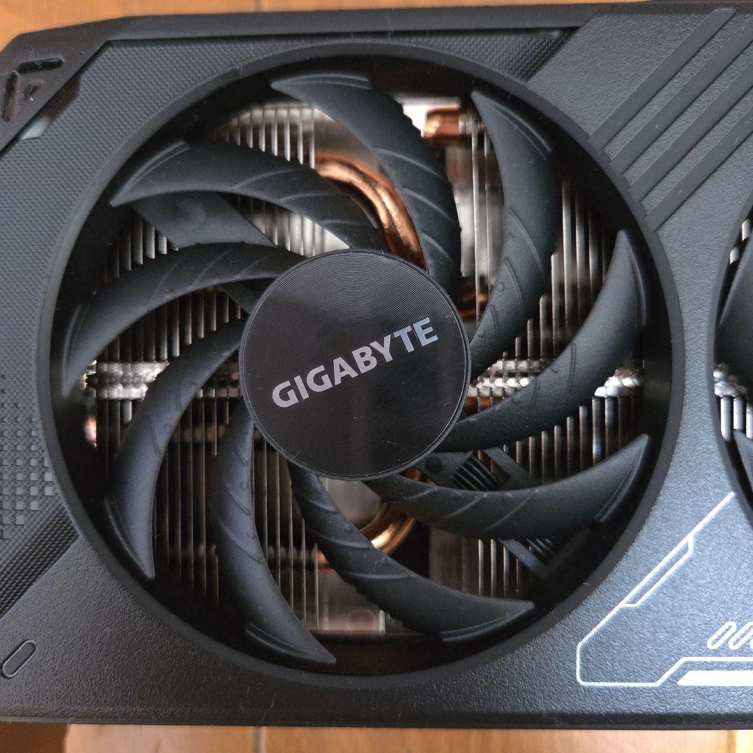 グラフィックボード・グラボ・ビデオカード GIGABYTE RTX5070 WINDFORCE OC SFF 12G