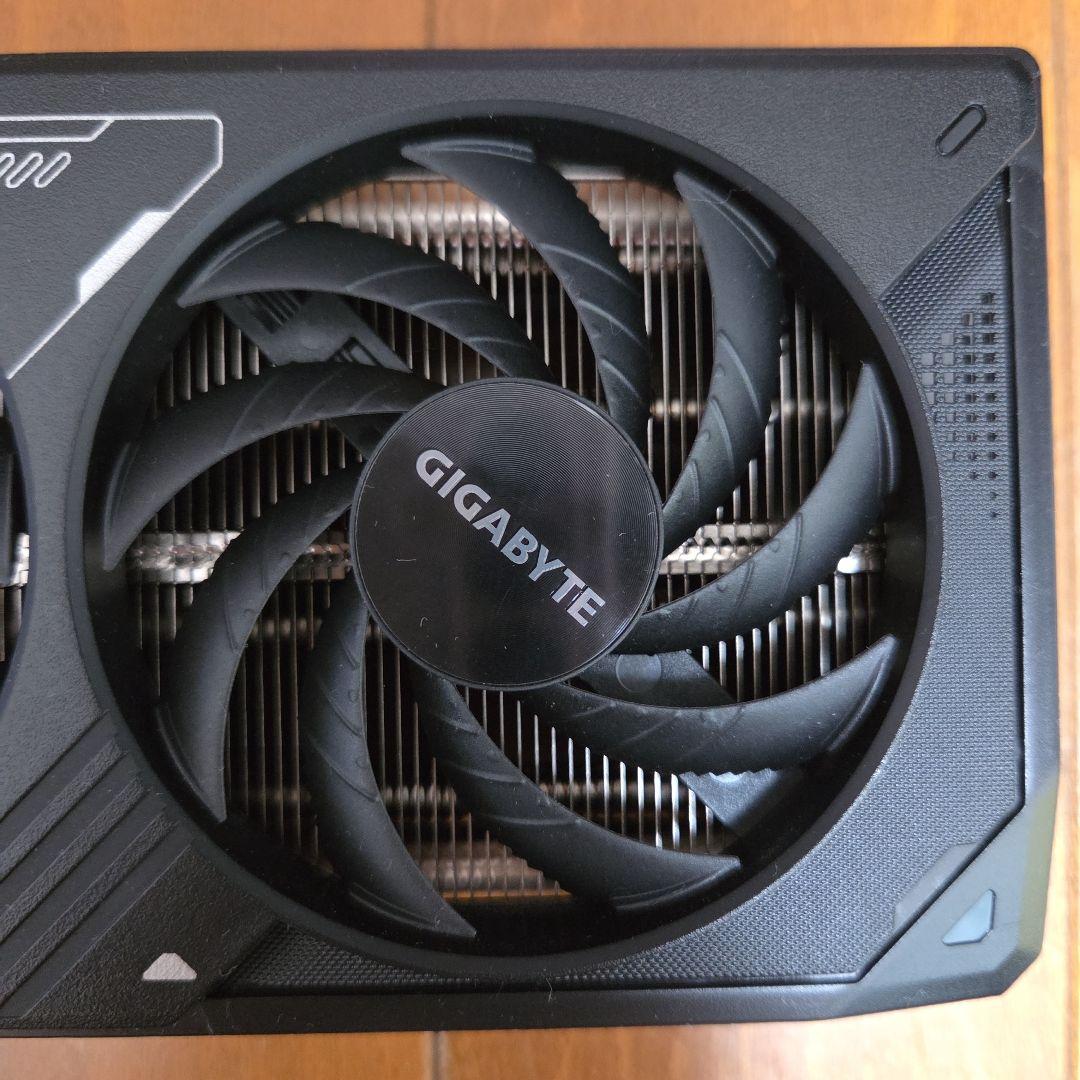 グラフィックボード・グラボ・ビデオカード GIGABYTE RTX5070 WINDFORCE OC SFF 12G
