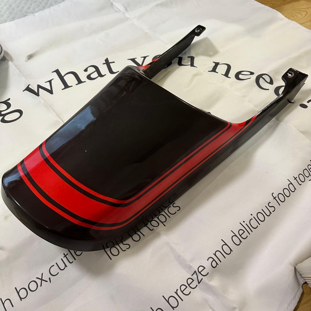 ゼファー750 テールカウル