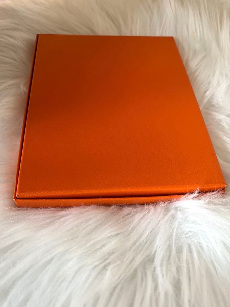 HERMÈS リズム スクエアプレート ホワイト×グリーン 箱・ショッパー付き