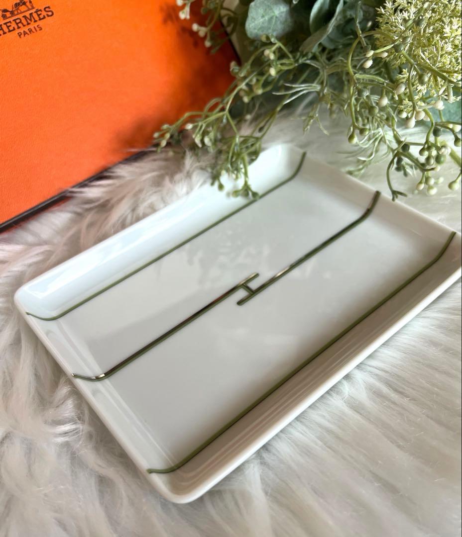 HERMÈS リズム スクエアプレート ホワイト×グリーン 箱・ショッパー付き