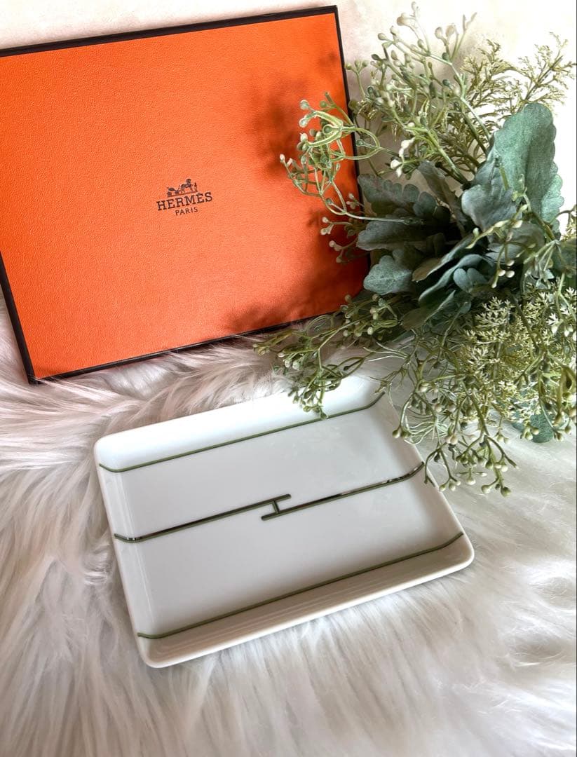 HERMÈS リズム スクエアプレート ホワイト×グリーン 箱・ショッパー付き