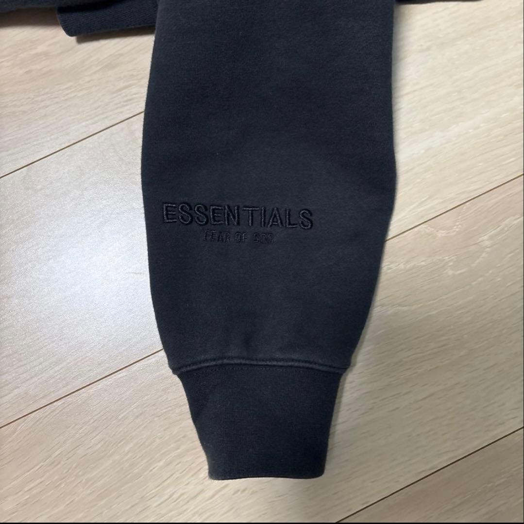 エッセンシャルズ　パーカー　ESSENTIALS