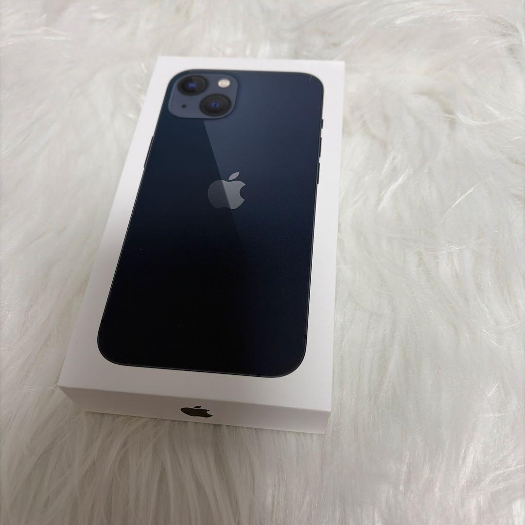 Apple iPhone 13 ブラック 本体