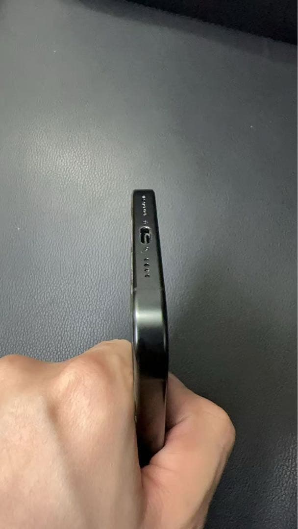 海外版iPhone 16 Pro Max 1TB,美品,バッテリーは100％