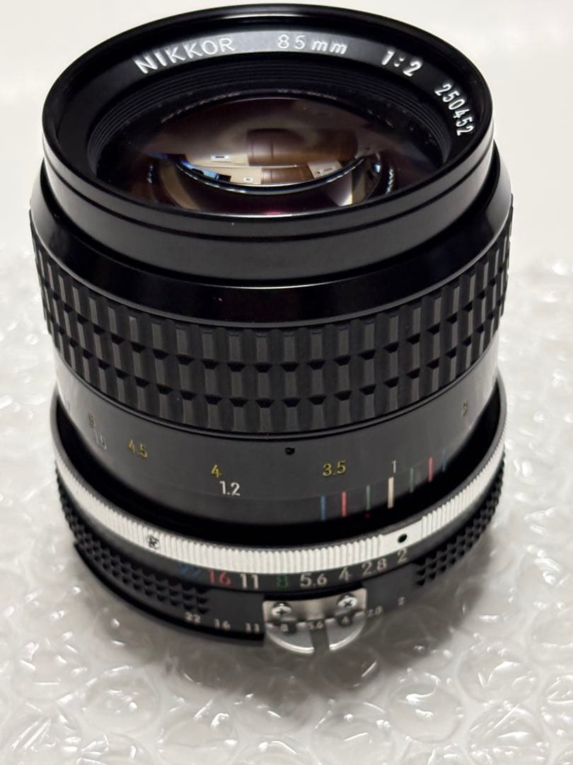 NIKKOR 85mm f/2 レンズ