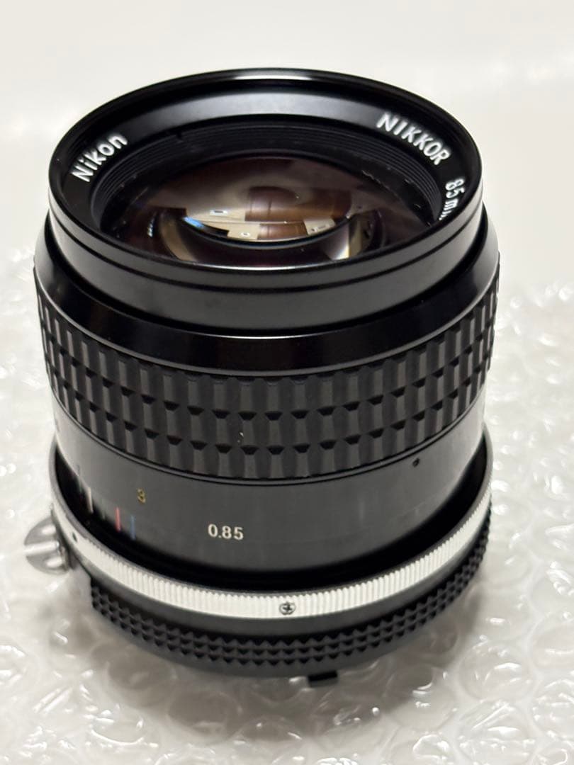 NIKKOR 85mm f/2 レンズ