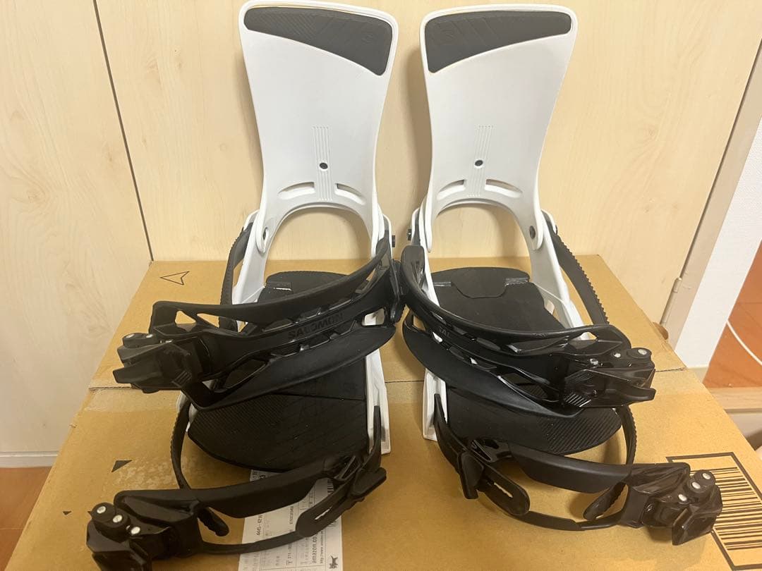 SALOMON スノーボードビンディング rhythm M