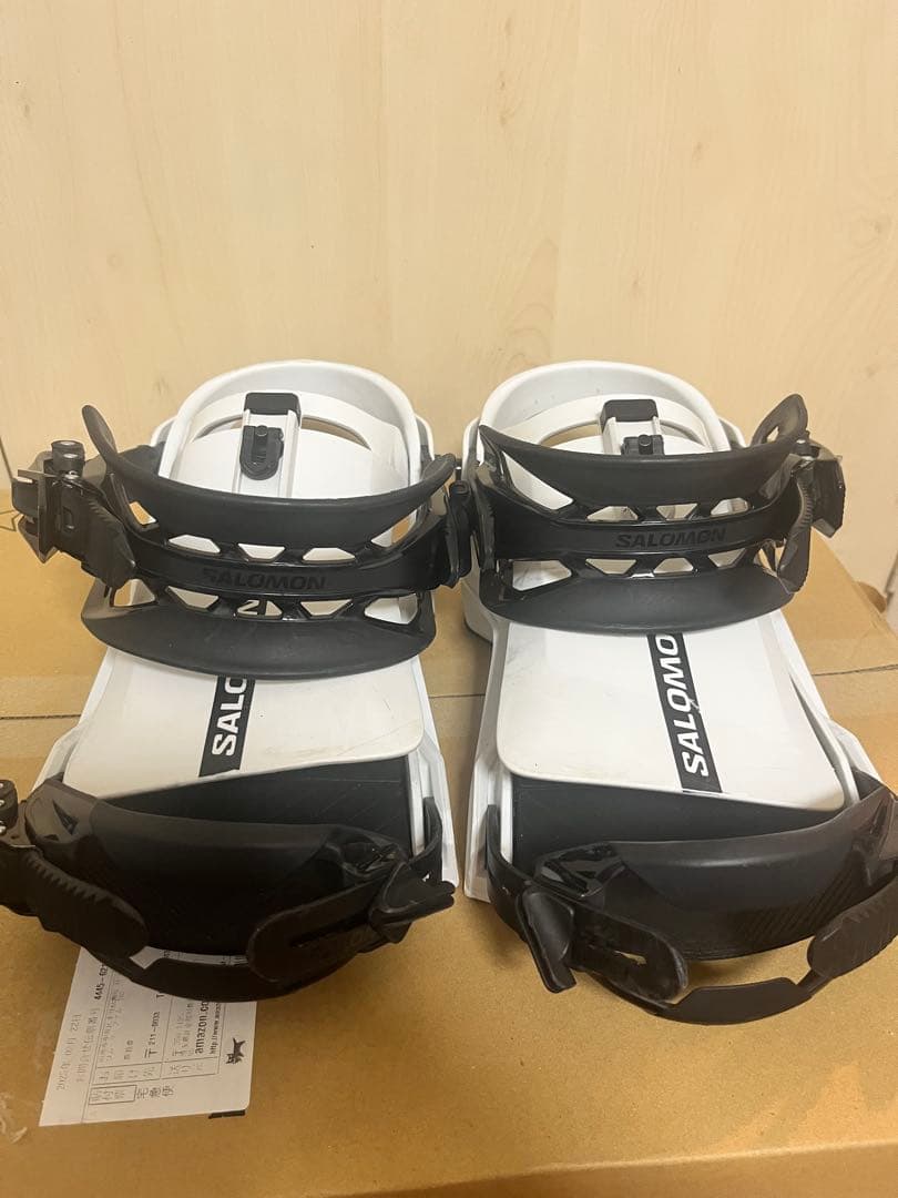 SALOMON スノーボードビンディング rhythm M