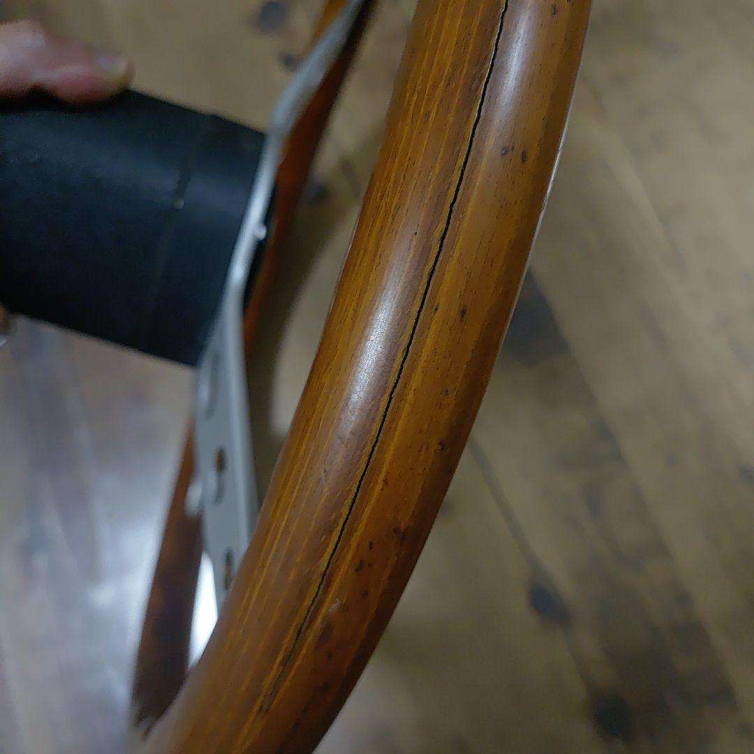 MOMOビンテージハンドル ウッドステアリング INDY ホーンボタン ボス付き