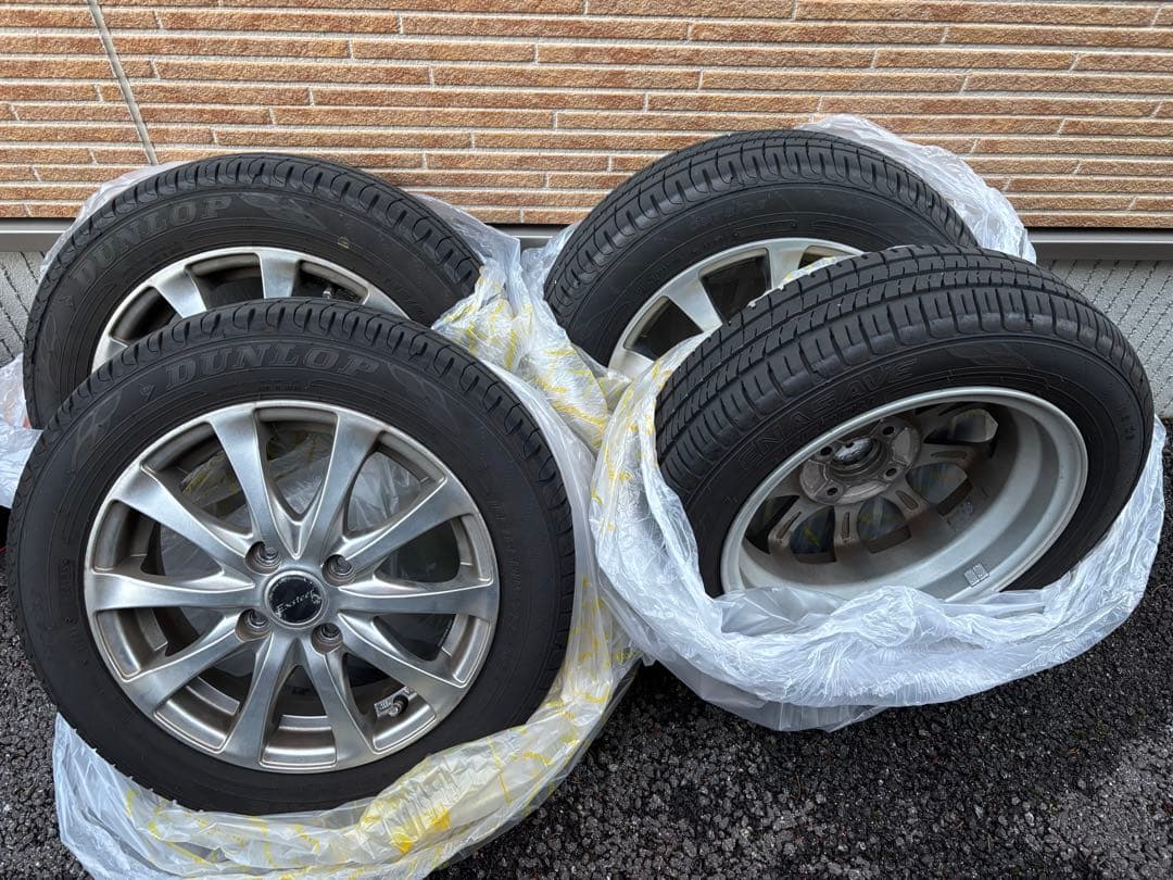 14インチのホイールセットダンロップ ダイハツ155/65/14ムーヴ