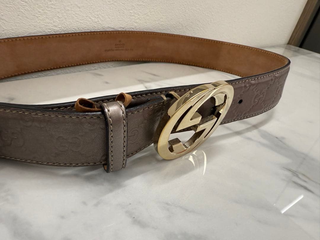 d*9様 GUCCI ブラウンレザーベルト ダブルGロゴ