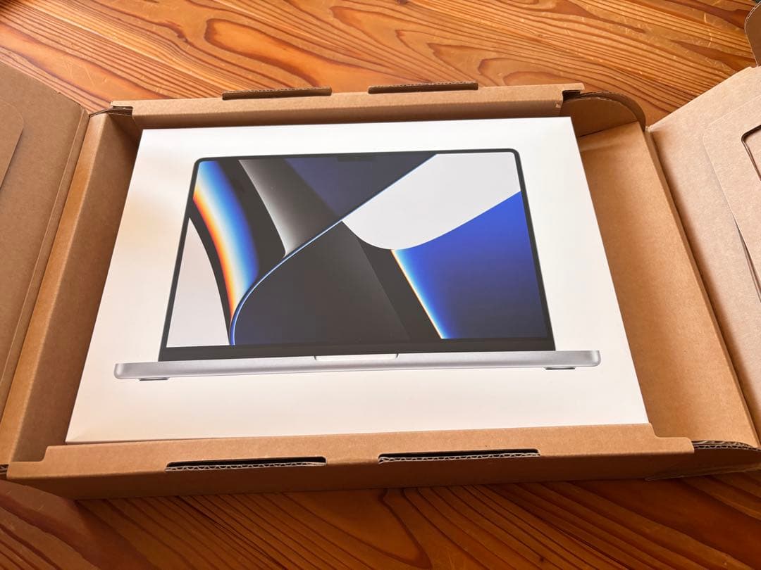 【美品】MacBook Pro 14 M1 Pro 16GB 1TB シルバー