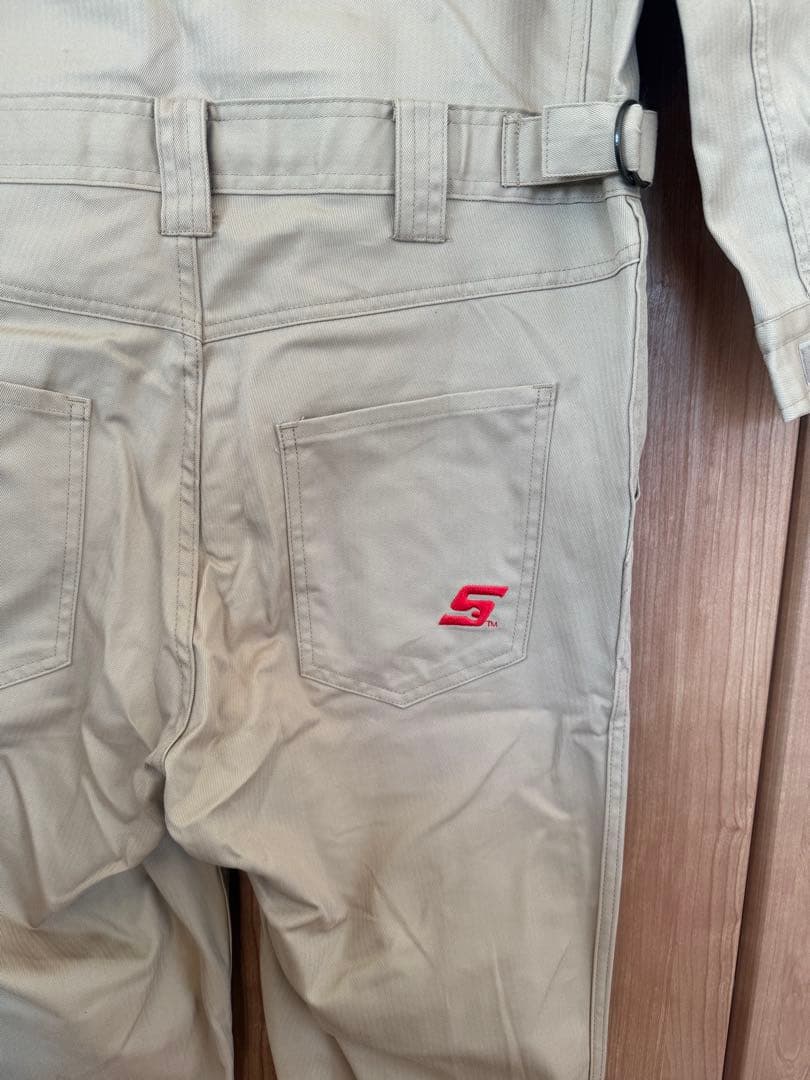 新品・未使用　スナップオン つなぎ カーキ Lサイズ ハンガー付き