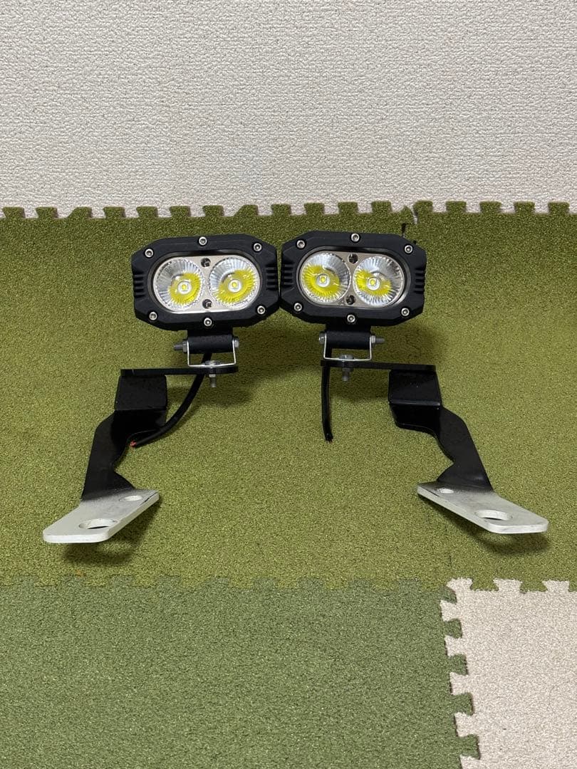 150プラド用ボンネットステーワークライトセット売り