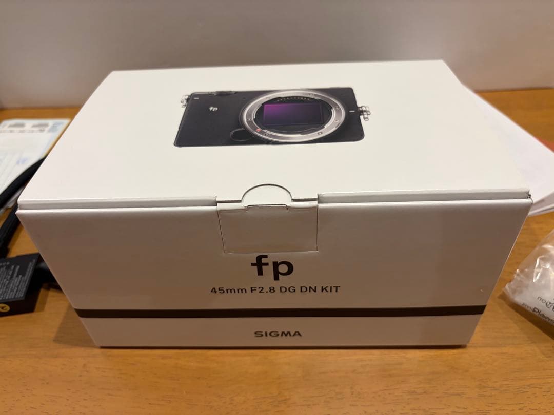 SIGMA fp 45mm f2.8 DG DN レンズキット　おまけ付き