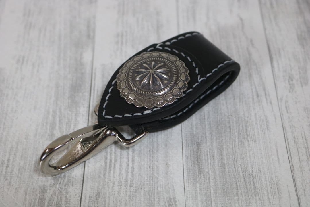 専用　レザー ブラック キーホルダー コンチョ　多脂革　オーダー