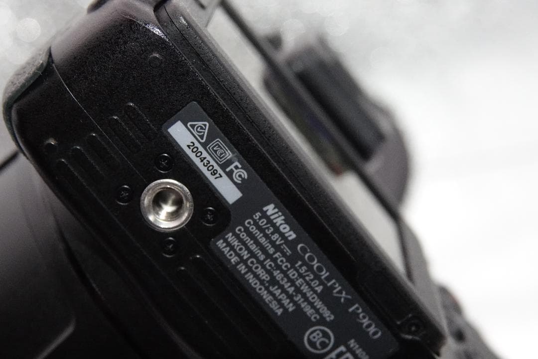 Nikon COOLPIX P900 　外箱、ポーチその他小物付属