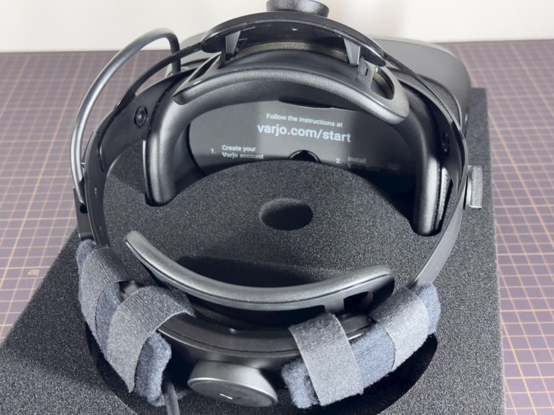 最終値下げ 未使用に近い Varjo Aero VRヘッドセット＋アクセサリー