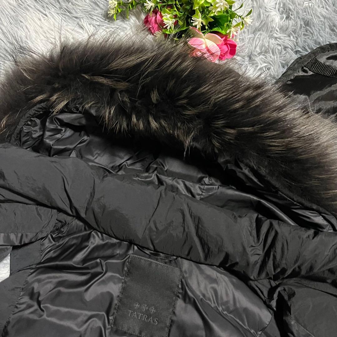 美品 TATRAS オルシエラ ダウンベスト ラクーンファー　3way 黒　02