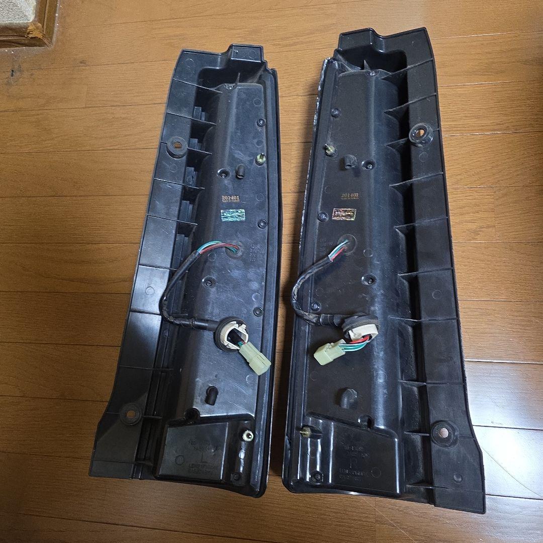 MH21S Valenti ライトスモークLED テールランプ