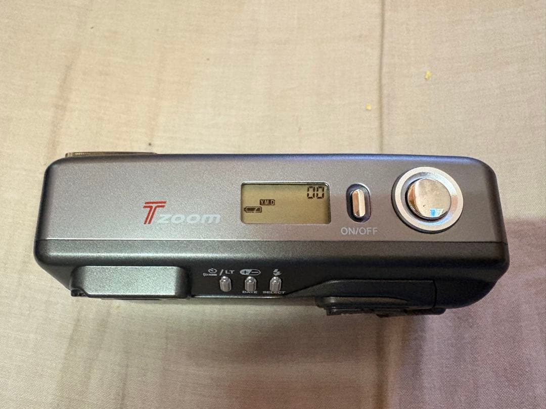 お*し様 KYOCERATzoomCarlZeiss フィルムカメラ 京セラヤシ