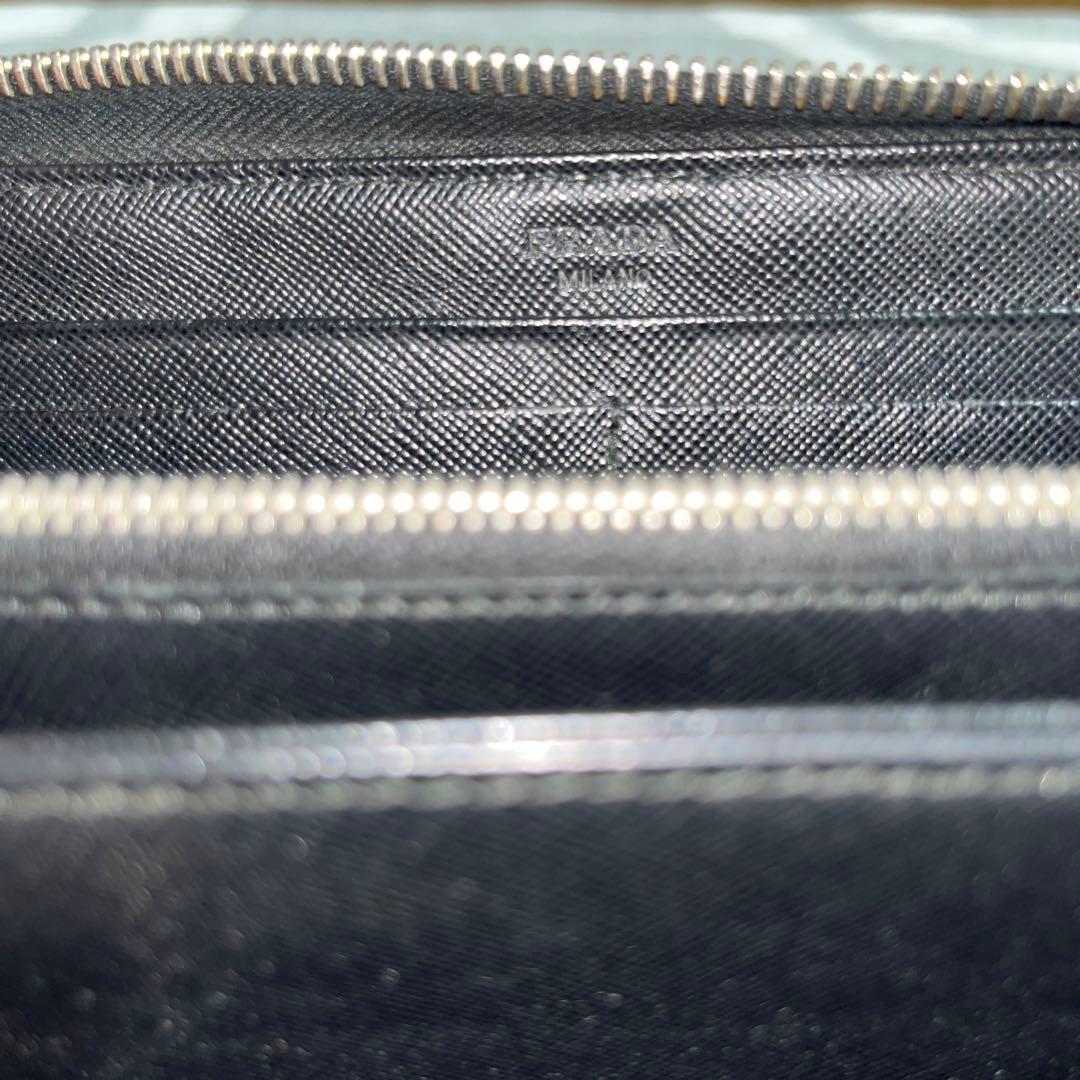 PRADA プラダ　ブラック　レザー　長財布 サフィアーノ　ラウンドジップ