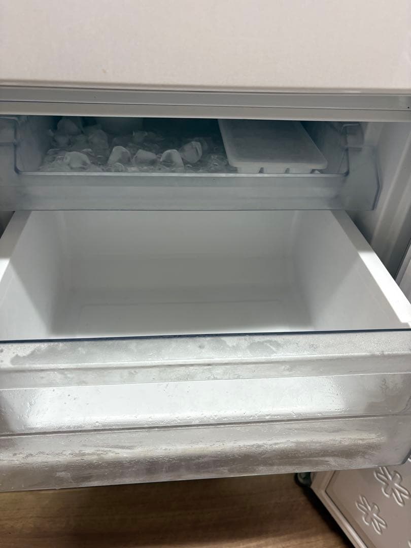 Haier 冷凍庫 ホワイト148L(一人暮らし/二人暮らし用)